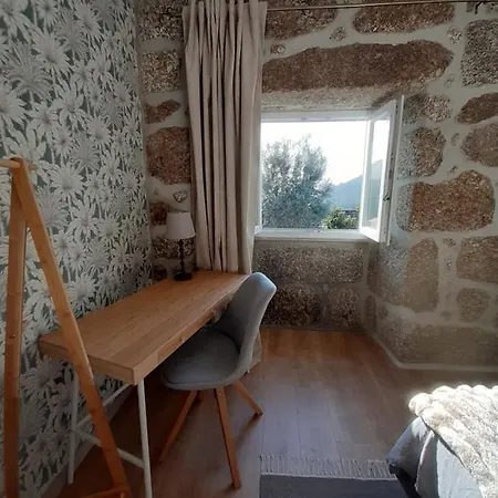 A Casa Com 2 Pereiras 4* Terras de Bouro