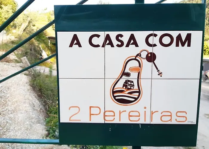 A Casa Com 2 Pereiras B&B 테라스 드 부로